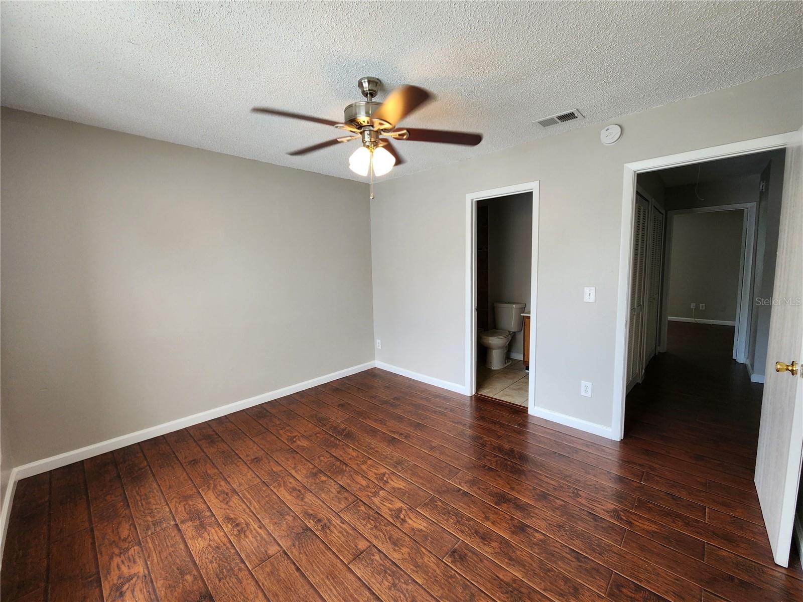 Image 14 of 21 For 603 Casa Park Court E H