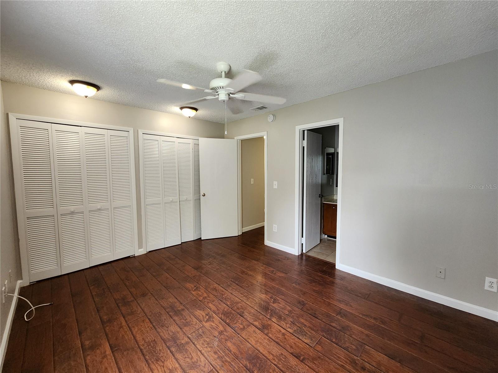 Image 16 of 21 For 603 Casa Park Court E H