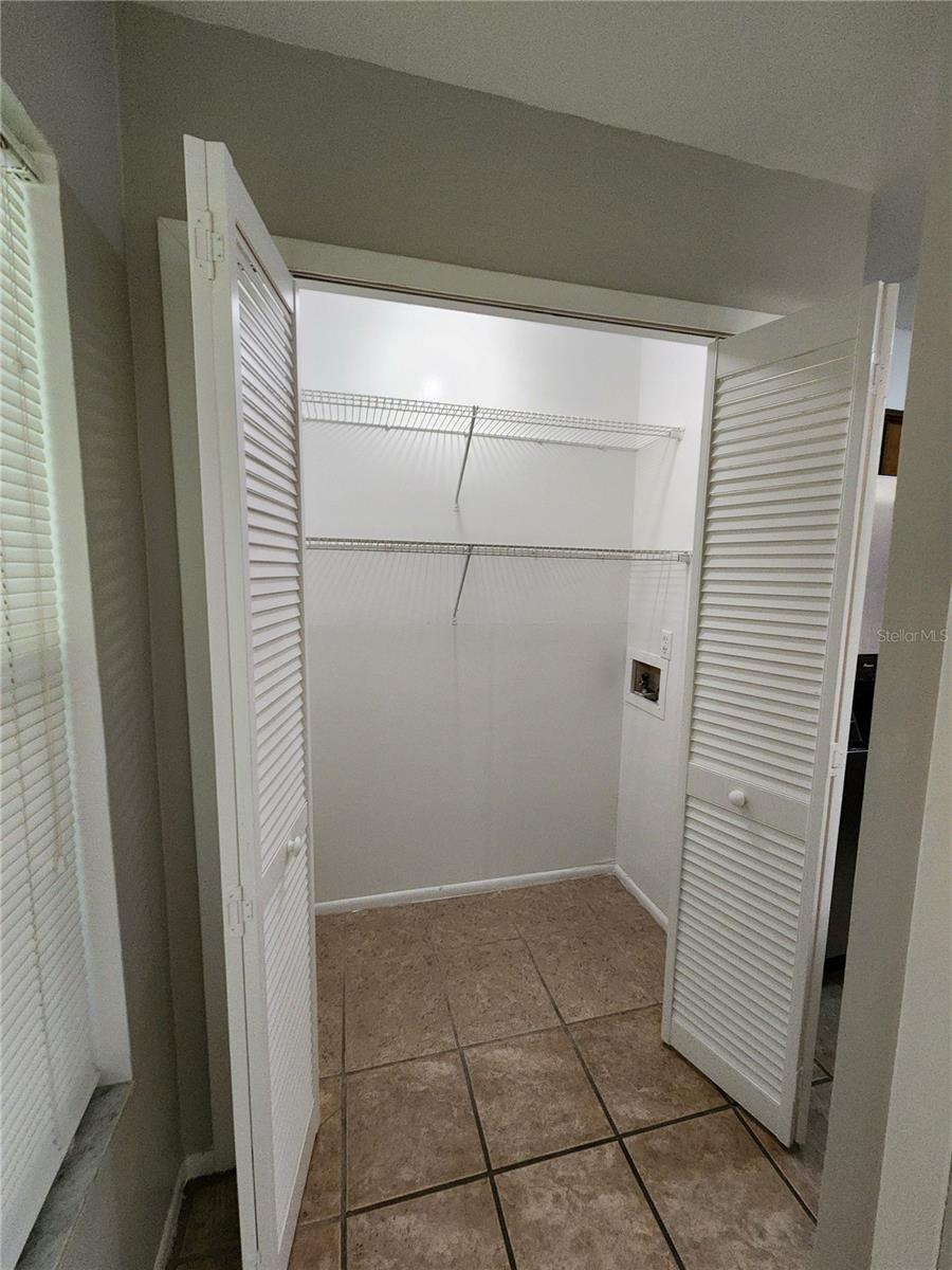 Image 18 of 21 For 603 Casa Park Court E H