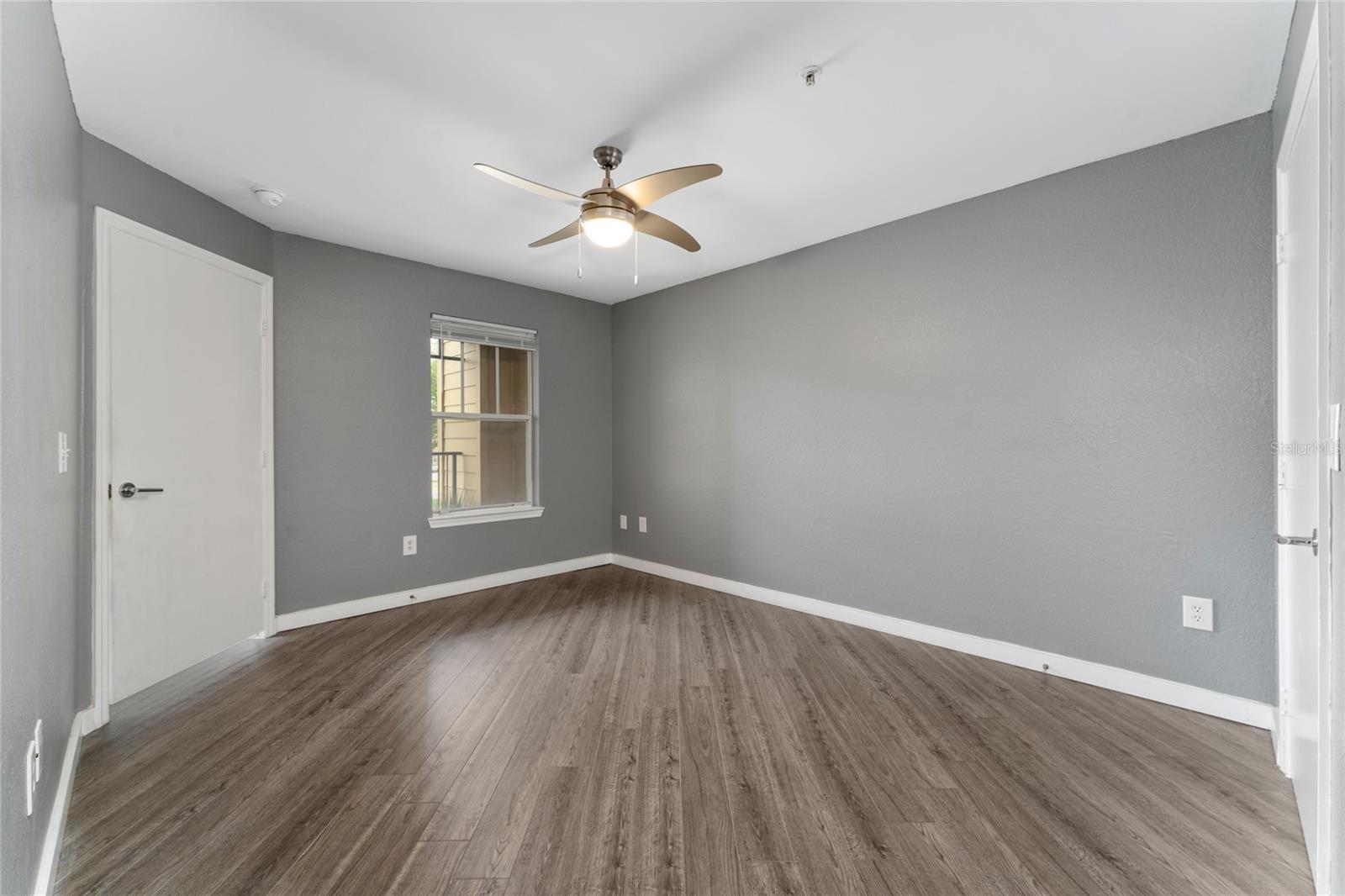 Image 12 of 41 For 2203 Key West Court 422