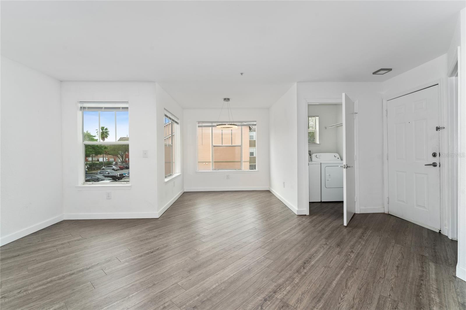 Image 3 of 41 For 2203 Key West Court 422