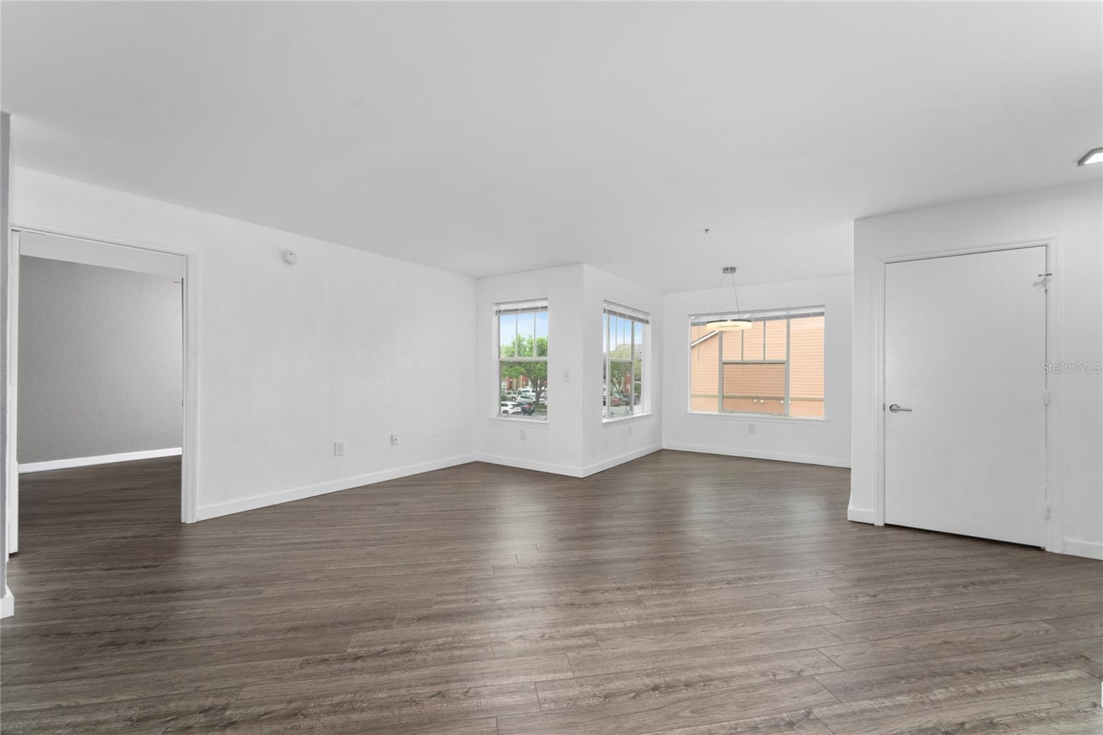 Image 5 of 41 For 2203 Key West Court 422