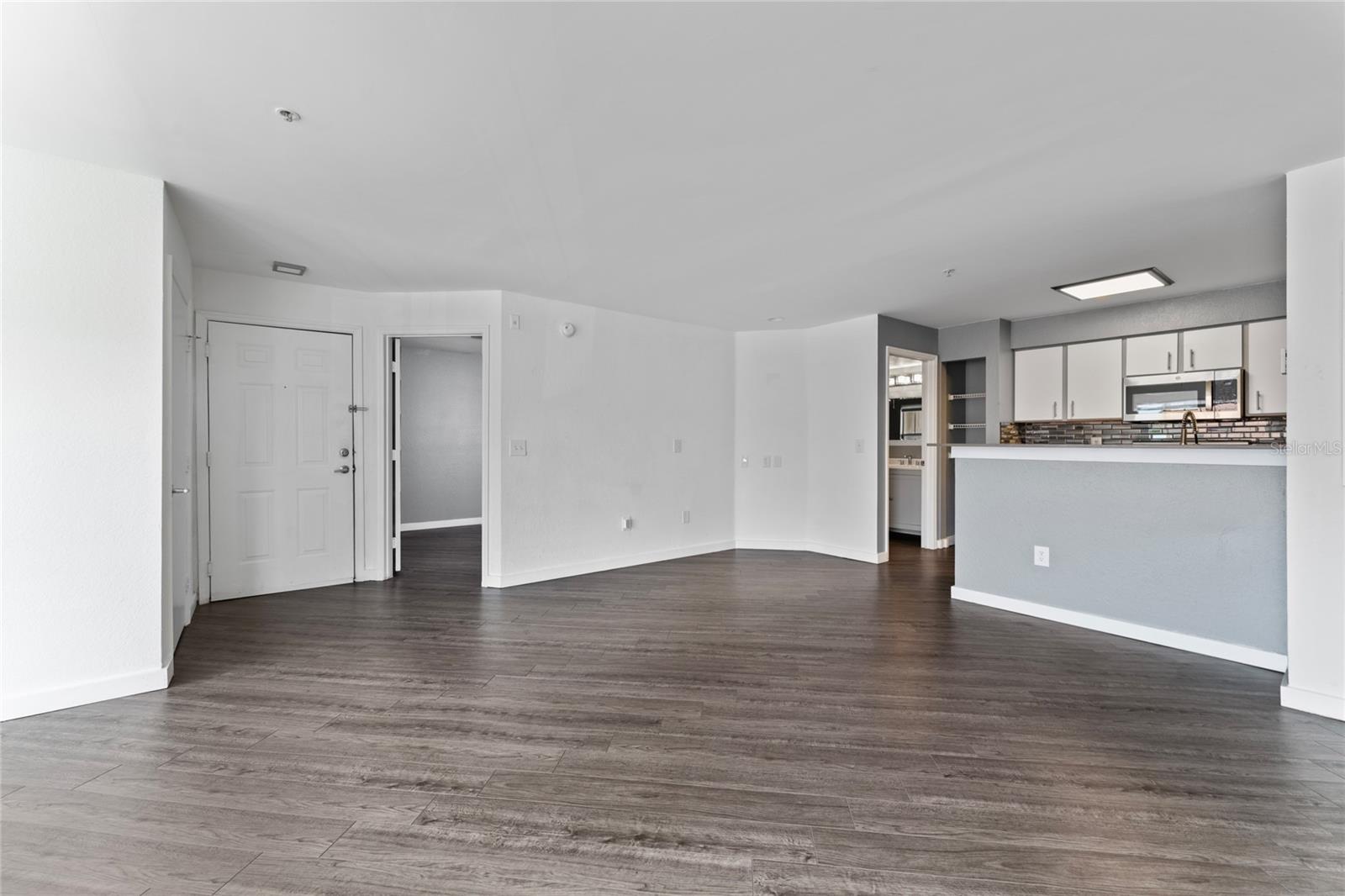 Image 6 of 41 For 2203 Key West Court 422