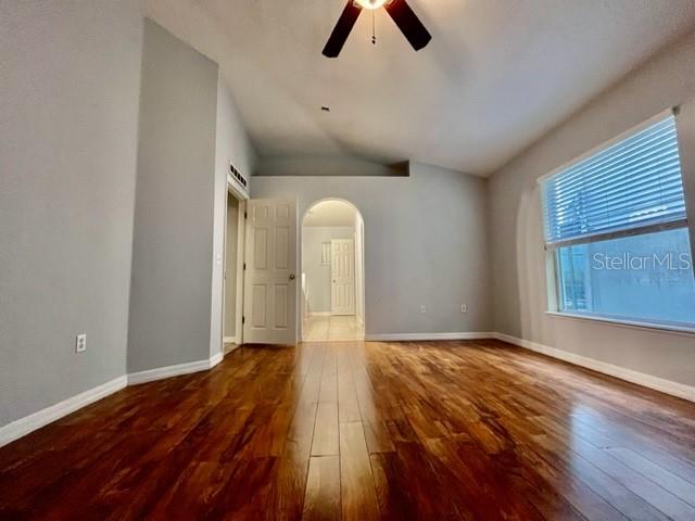 Image 19 of 24 For 115 Jefferson Boulevard