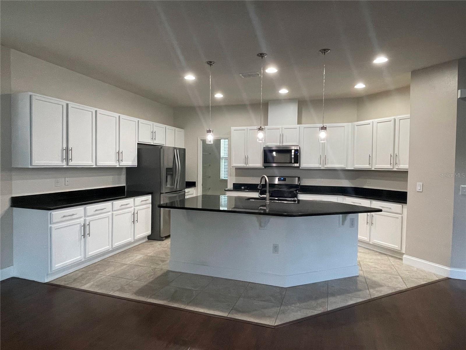 Image 11 of 40 For 14651 Bahama Swallow Boulevard