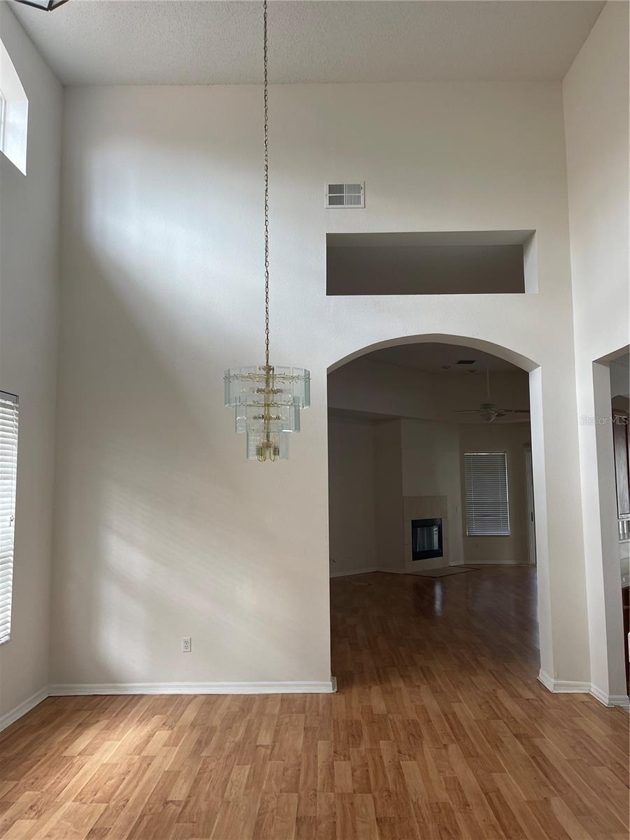 Image 15 of 19 For 13442 Lake Turnberry Circle