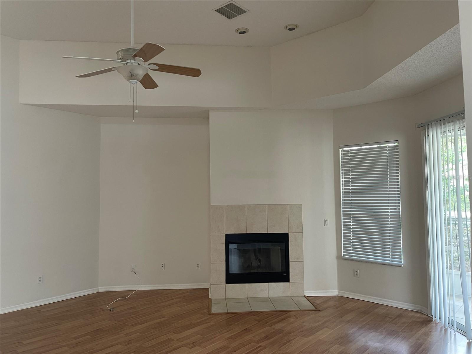 Image 4 of 19 For 13442 Lake Turnberry Circle