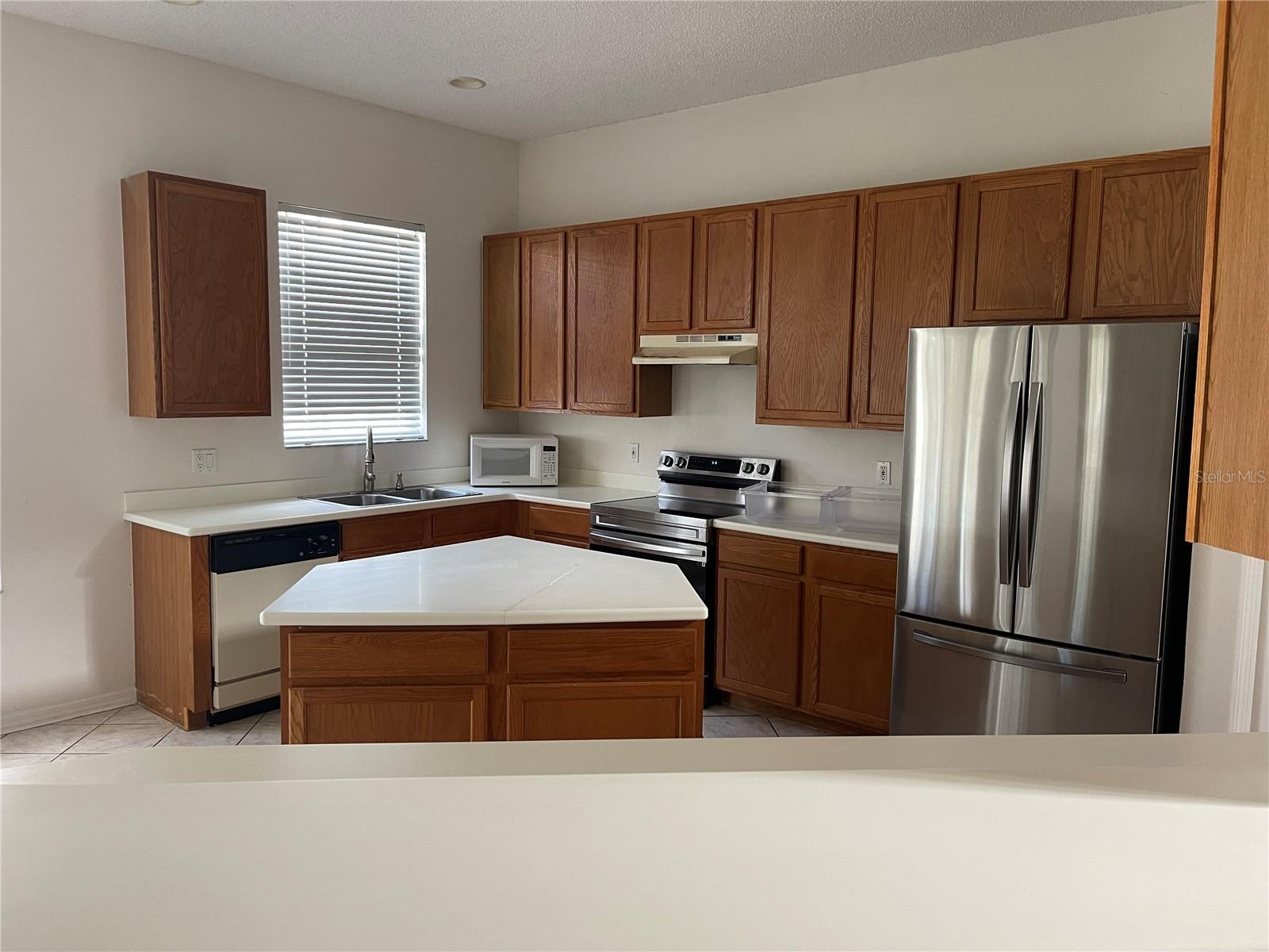 Image 6 of 19 For 13442 Lake Turnberry Circle