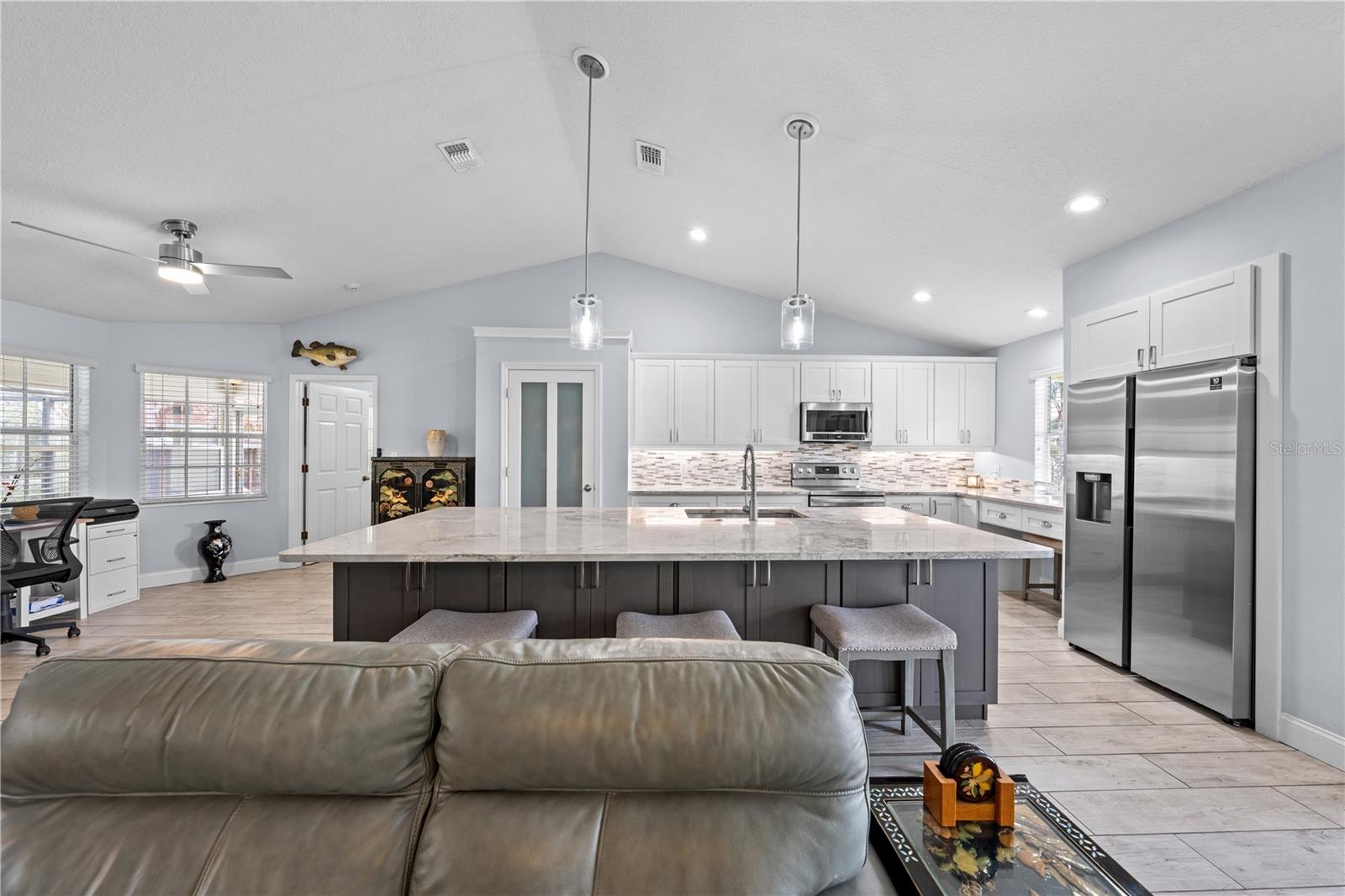 Image 26 of 69 For 6935 Big Bend Dr