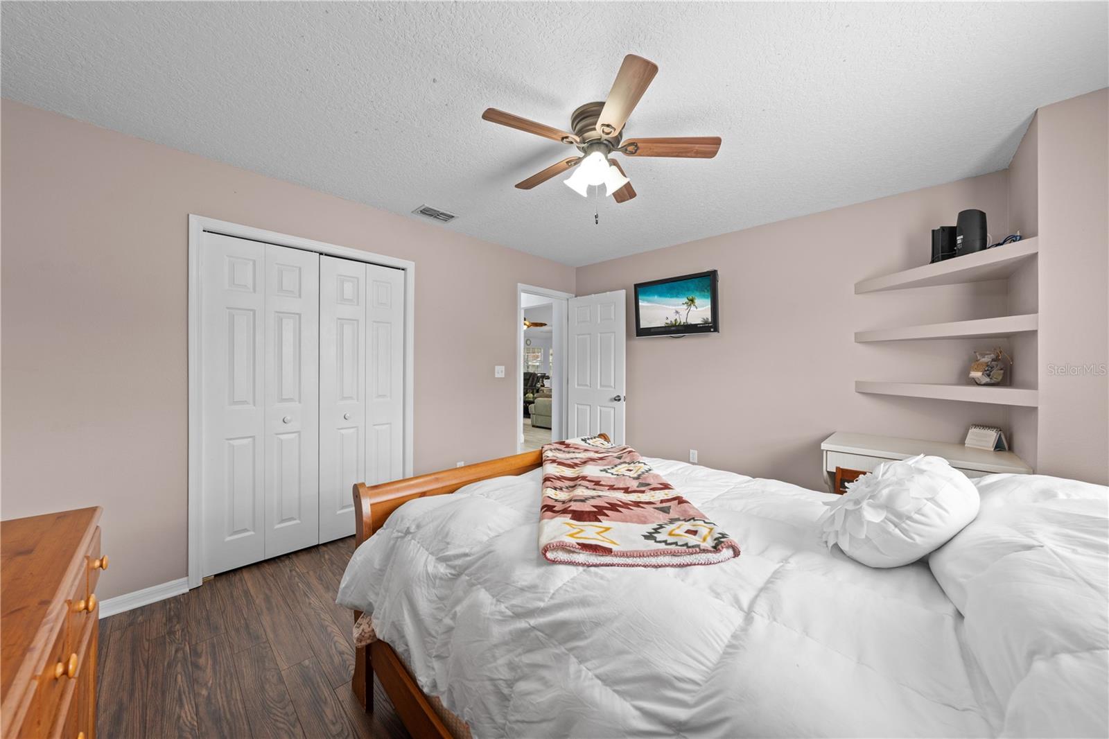 Image 32 of 69 For 6935 Big Bend Dr