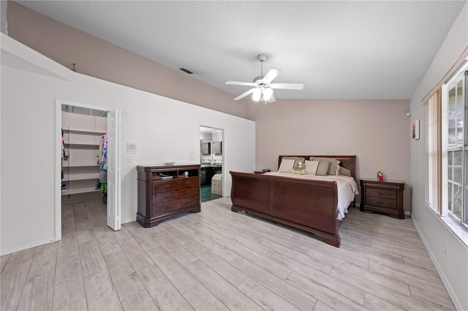 Image 34 of 69 For 6935 Big Bend Dr