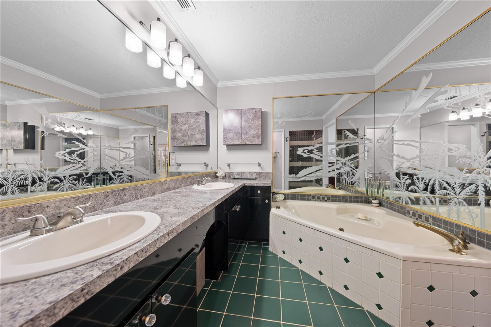 Image 37 of 69 For 6935 Big Bend Dr