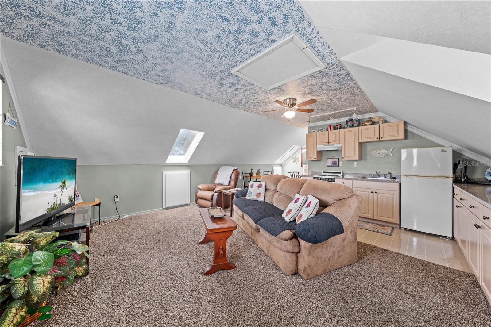 Image 42 of 69 For 6935 Big Bend Dr