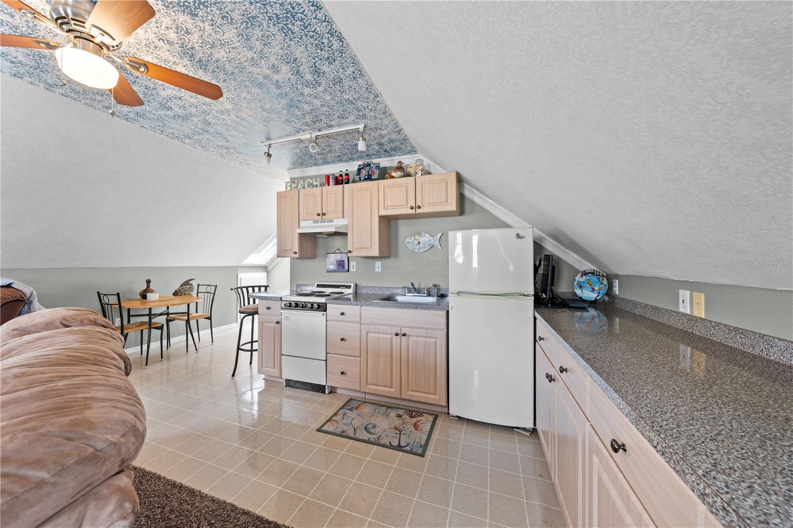 Image 45 of 69 For 6935 Big Bend Dr