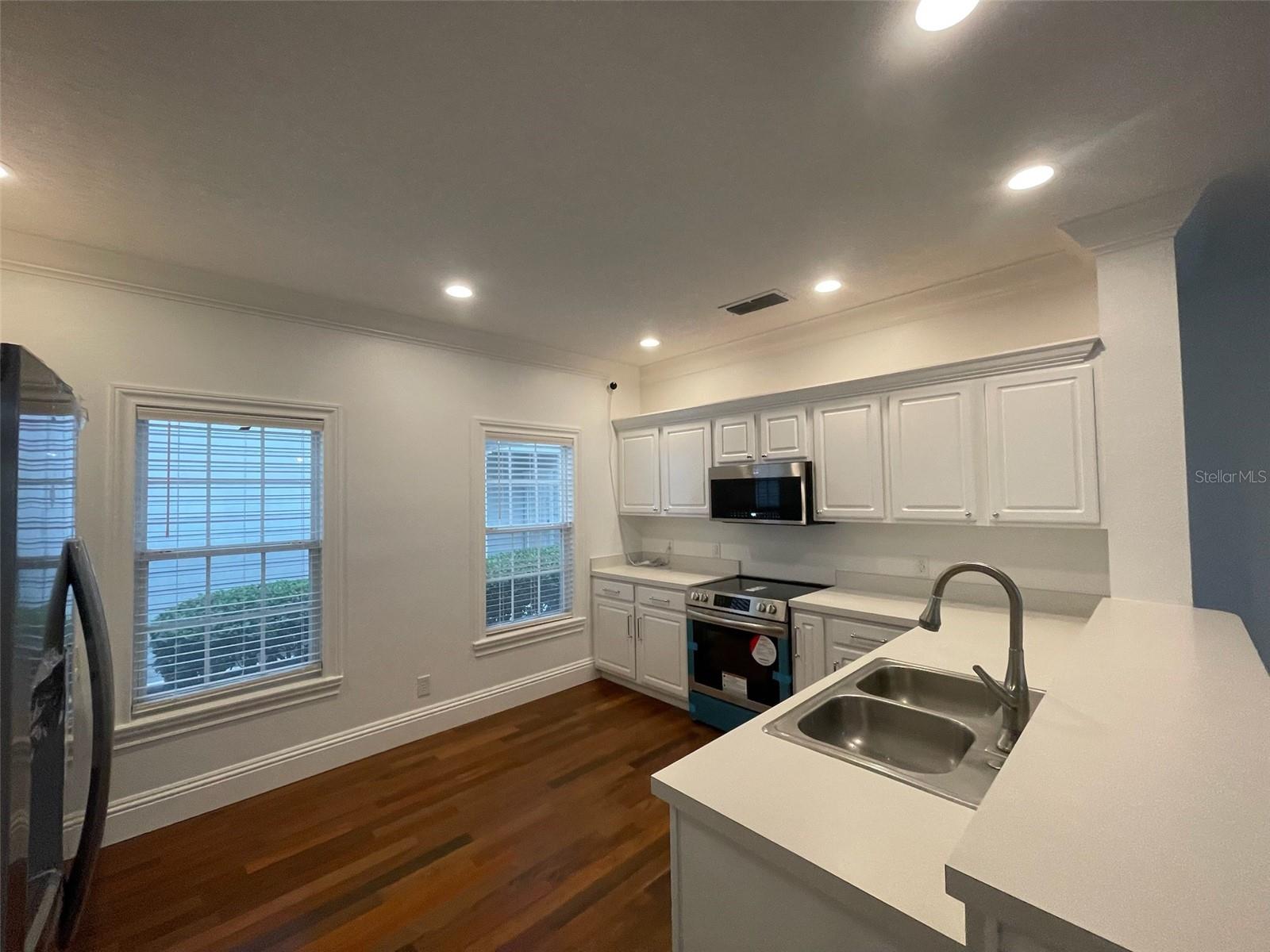 Image 20 of 47 For 1040 Nash Drive