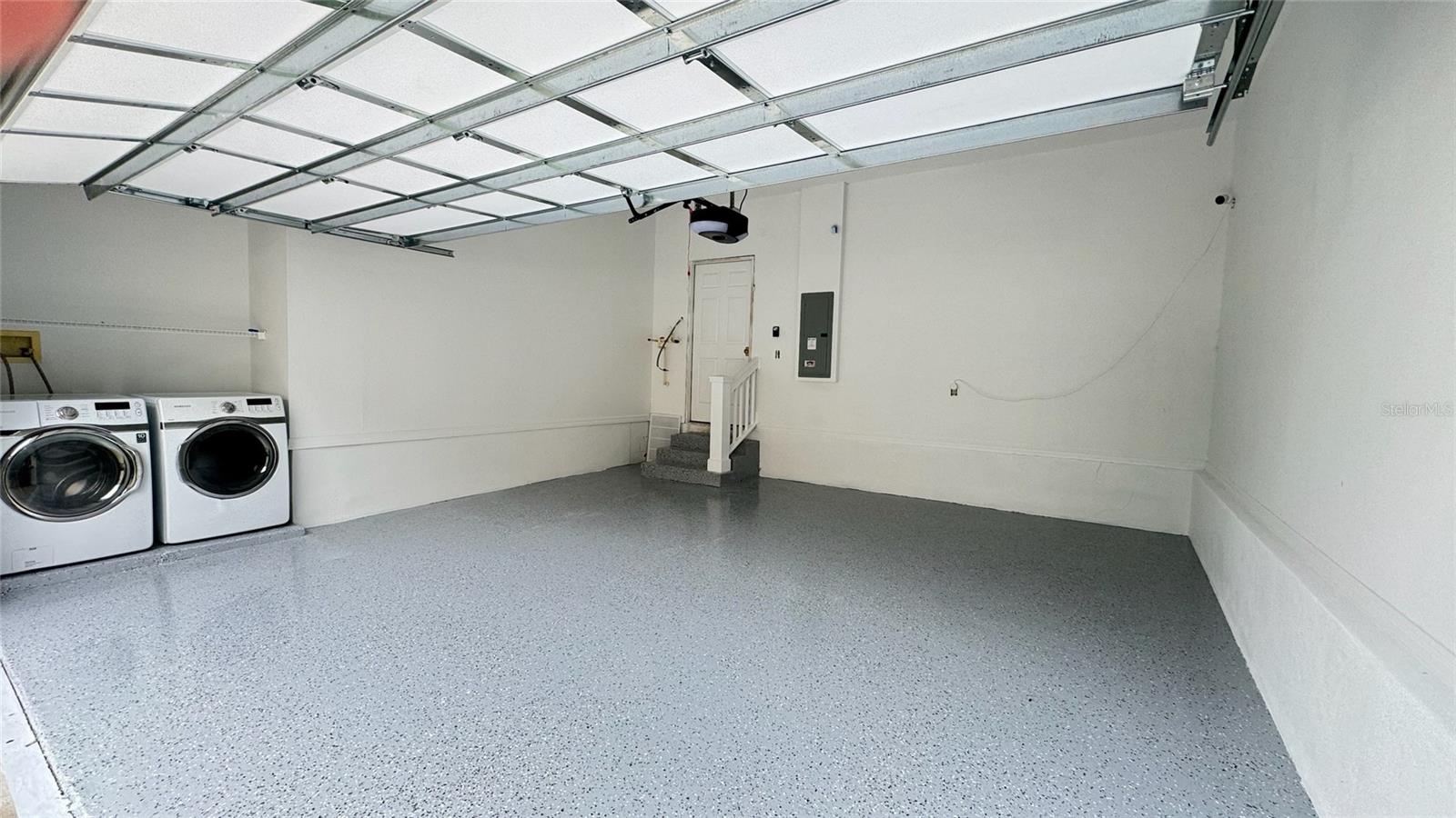 Image 30 of 47 For 1040 Nash Drive