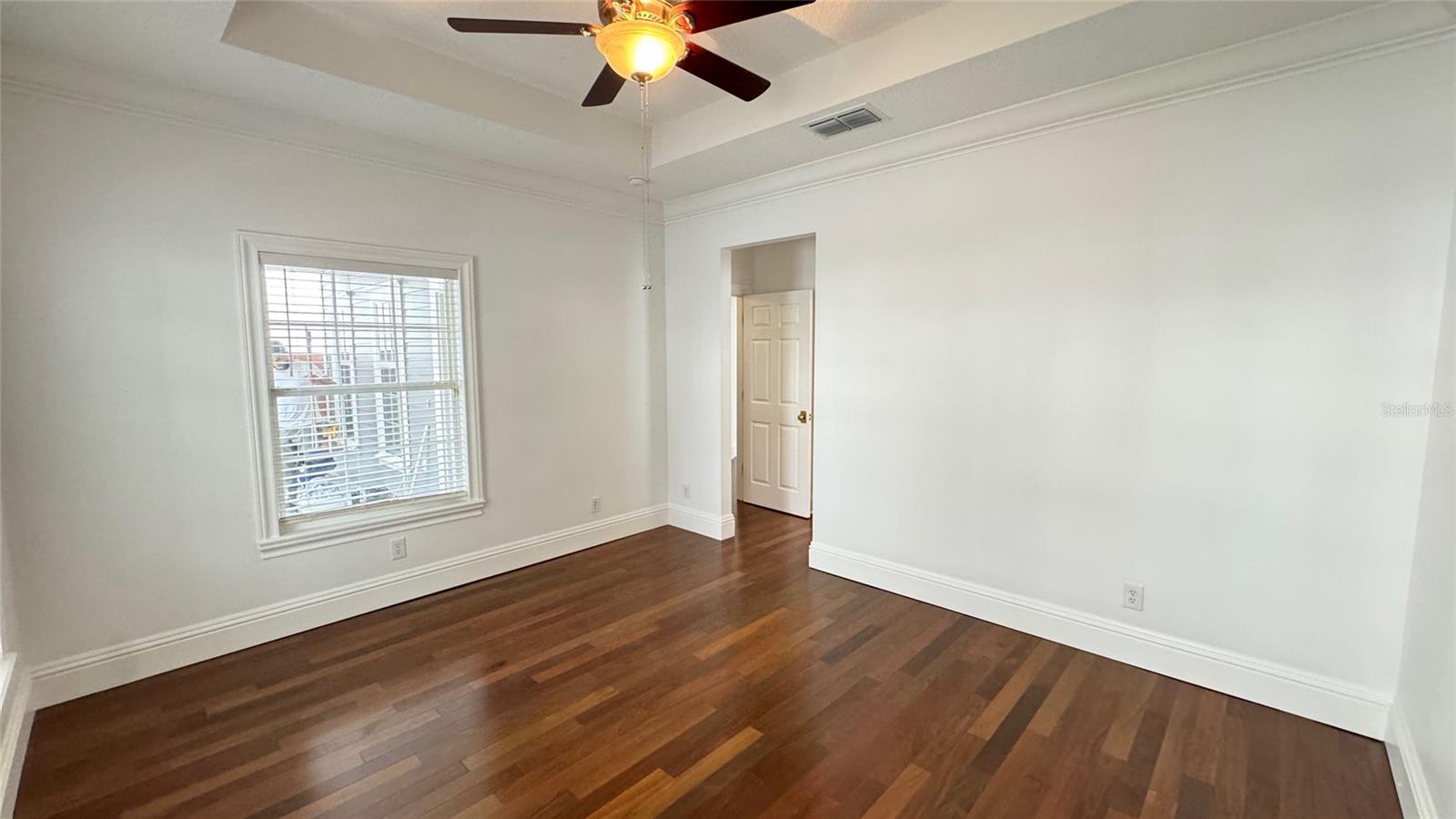 Image 5 of 47 For 1040 Nash Drive