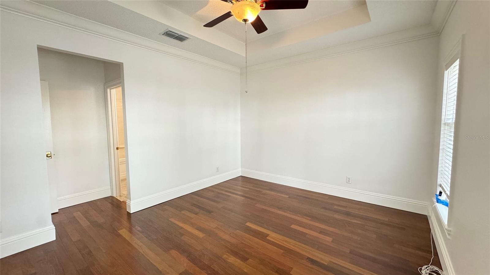 Image 8 of 47 For 1040 Nash Drive