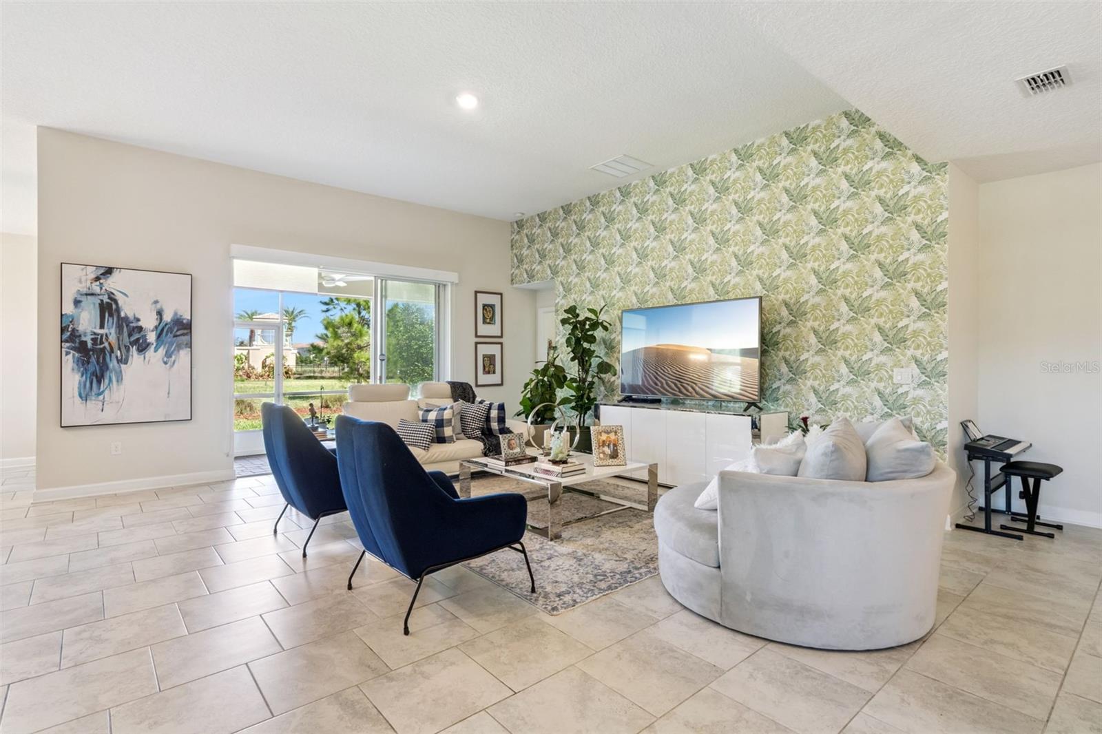 Image 14 of 64 For 8999 Croquet Court