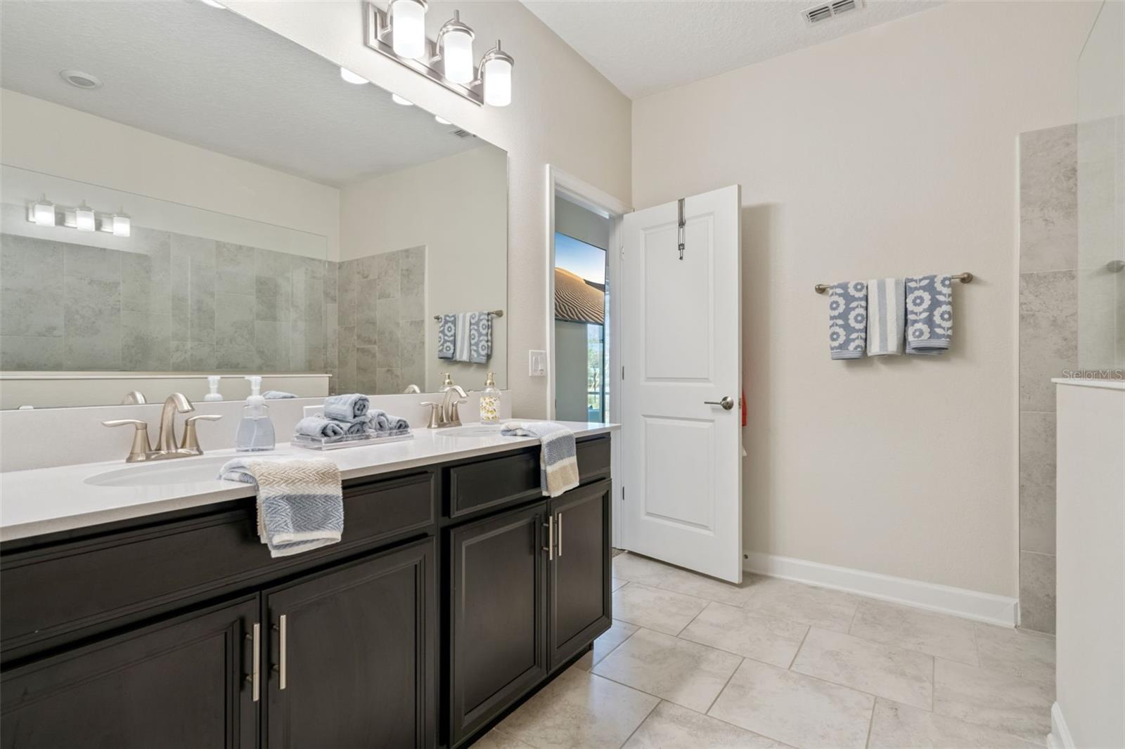 Image 32 of 64 For 8999 Croquet Court