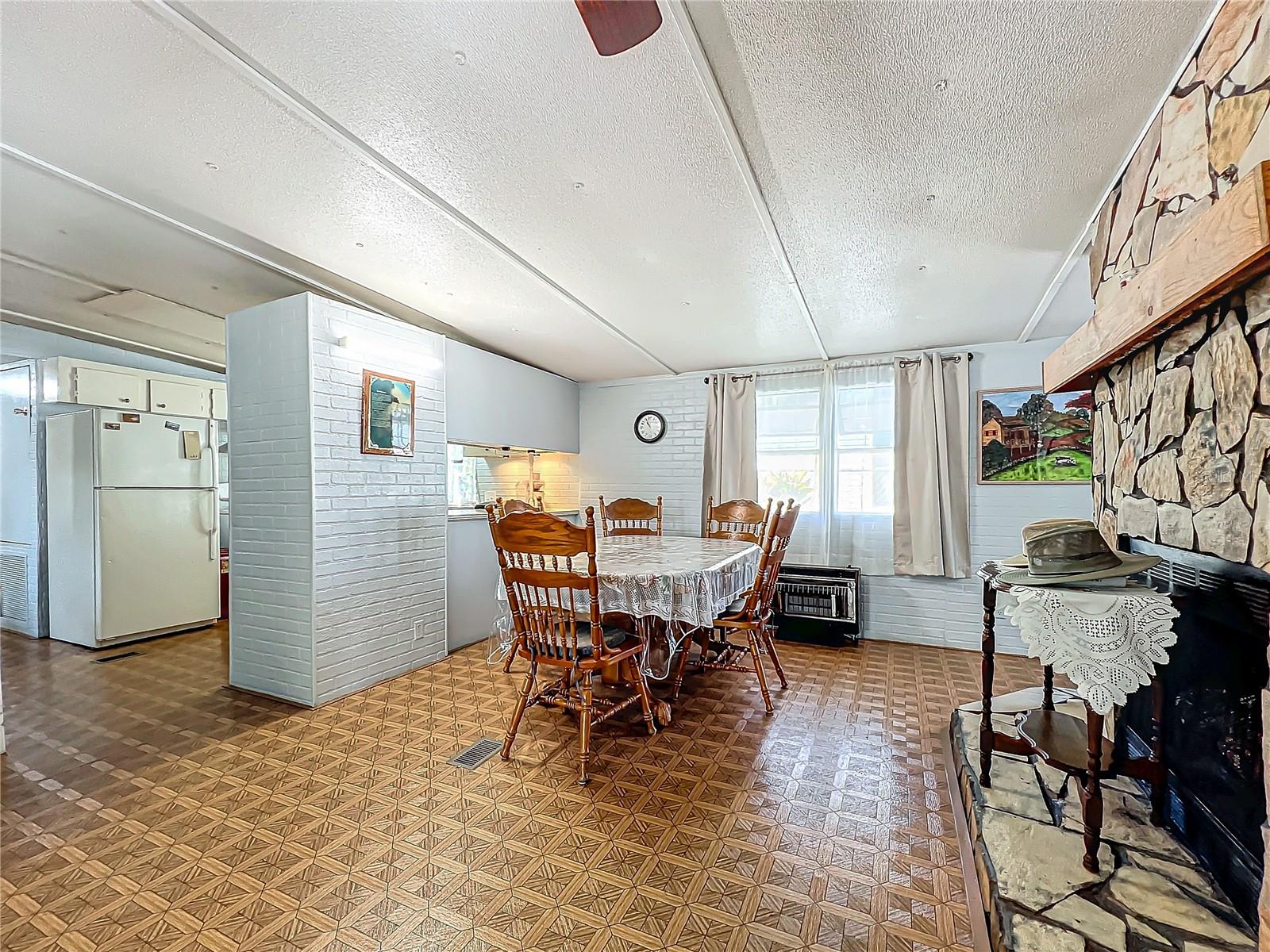 Image 19 of 81 For 312 2nd Street