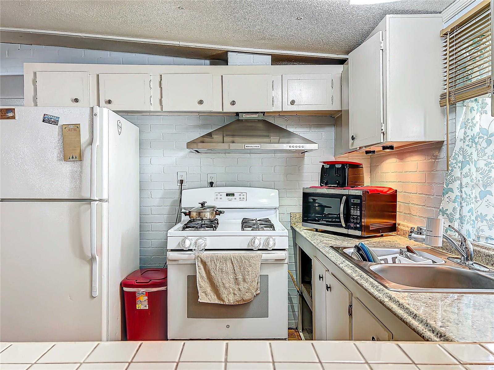 Image 25 of 81 For 312 2nd Street