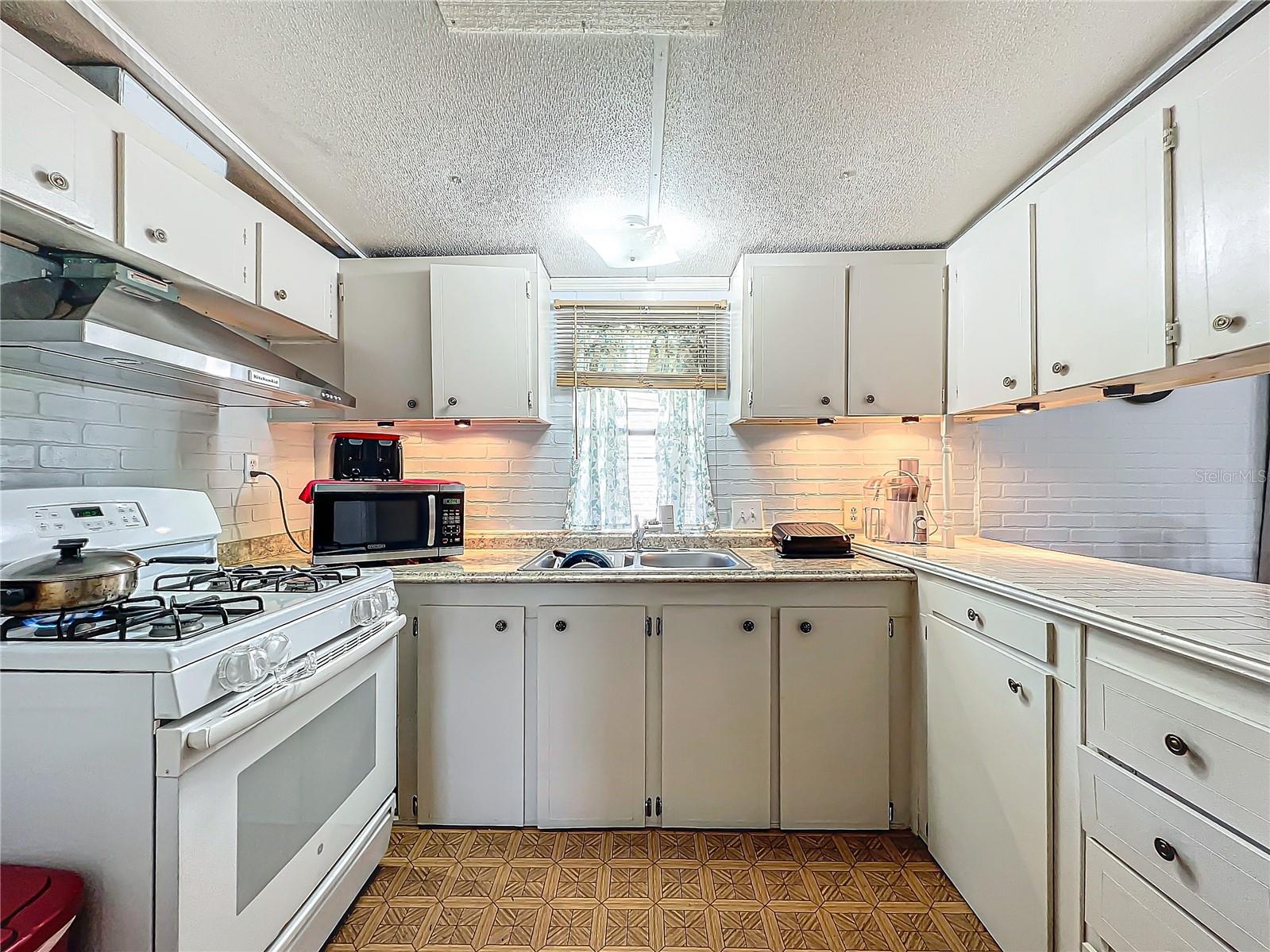 Image 27 of 81 For 312 2nd Street