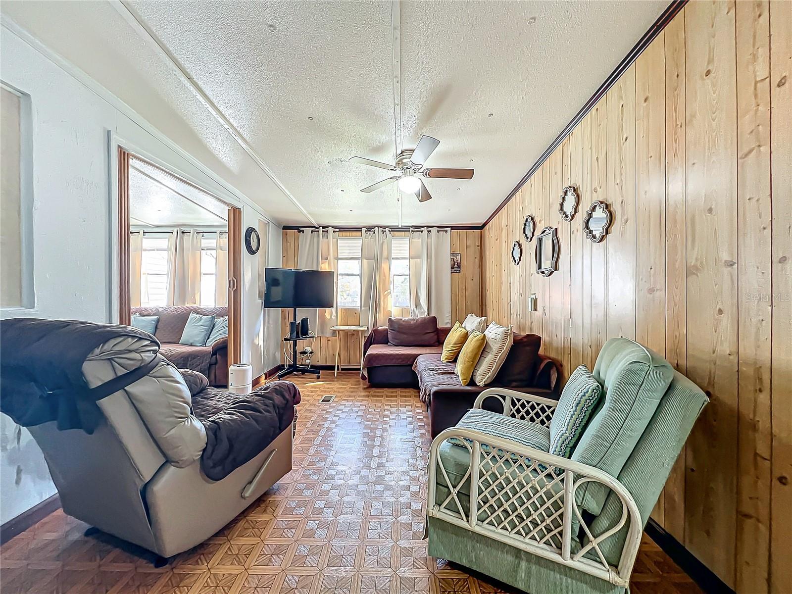 Image 33 of 81 For 312 2nd Street