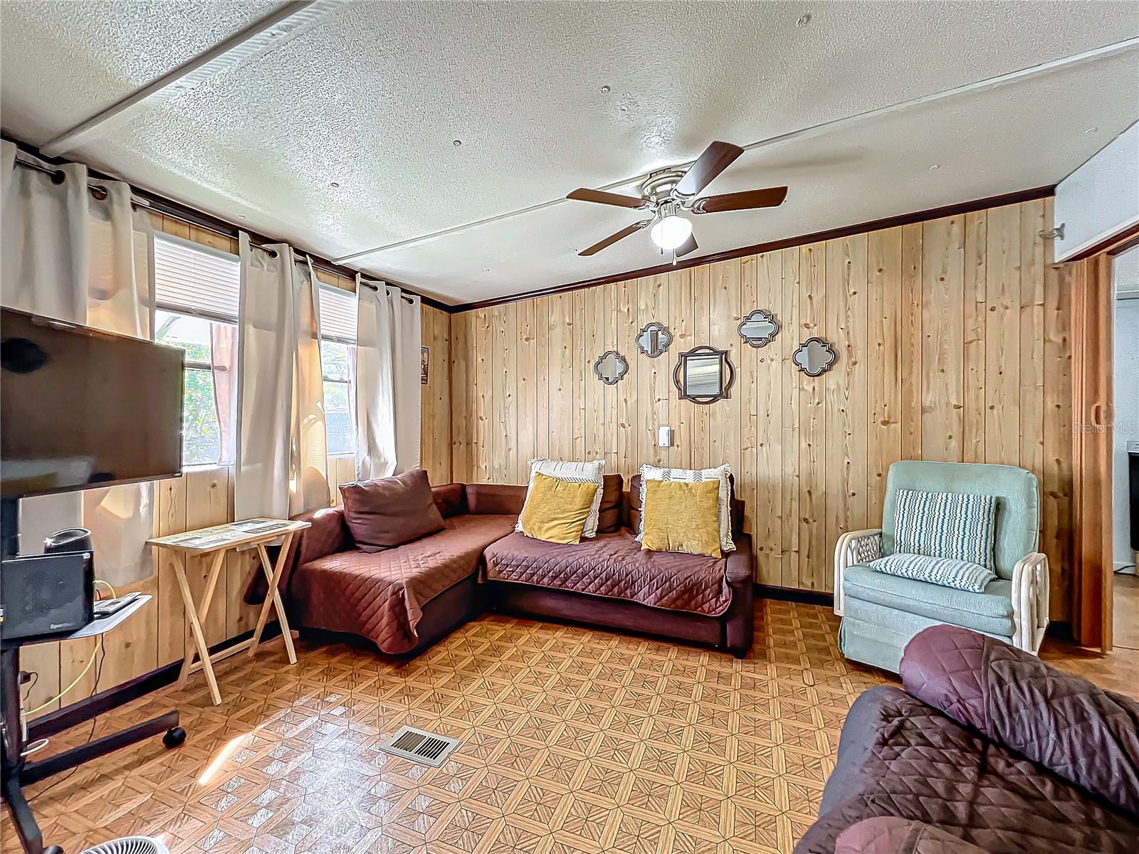 Image 35 of 81 For 312 2nd Street