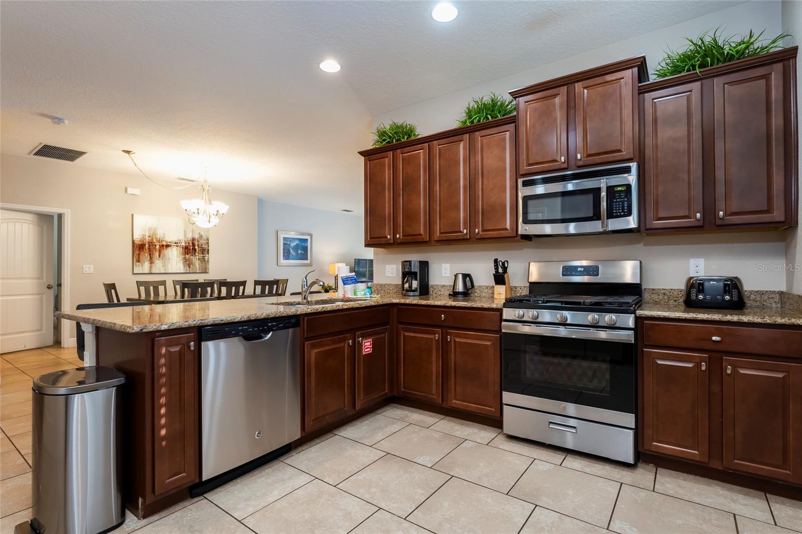 Image 12 of 30 For 5145 Oakbourne Avenue