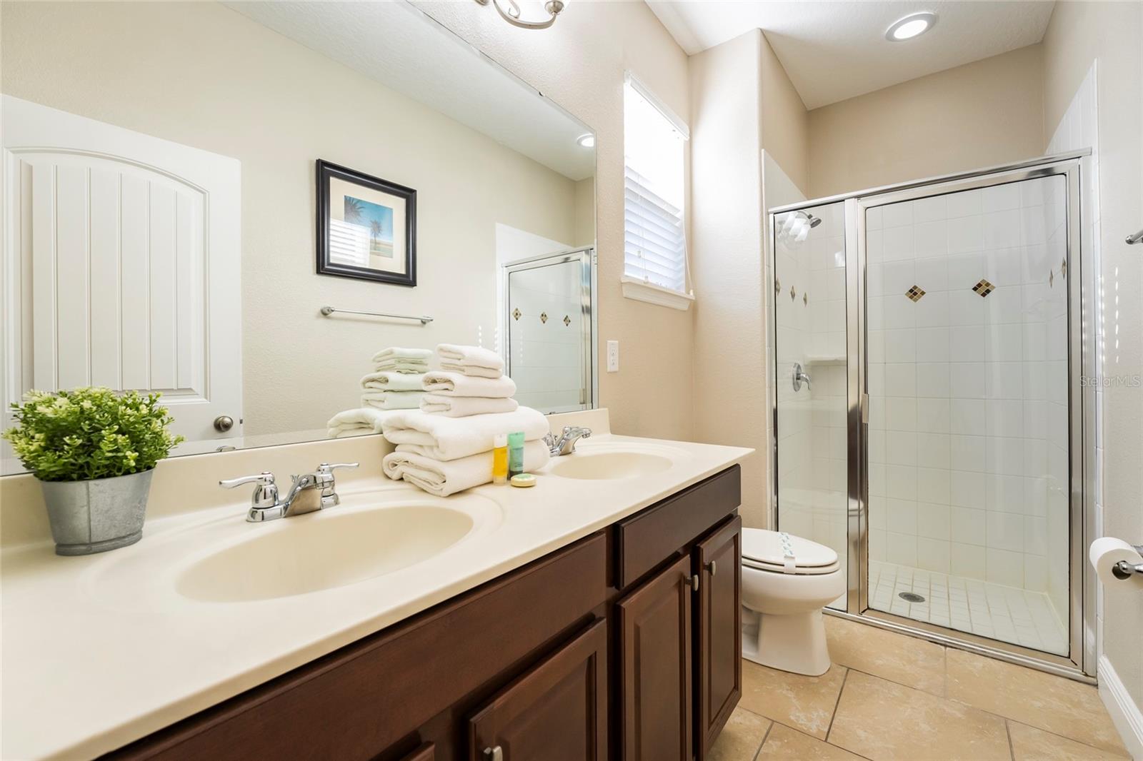 Image 19 of 30 For 5145 Oakbourne Avenue