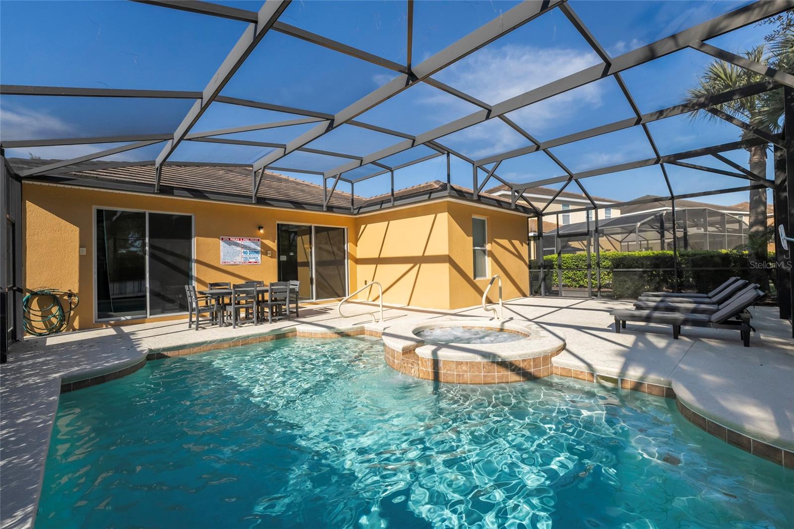 Image 2 of 30 For 5145 Oakbourne Avenue