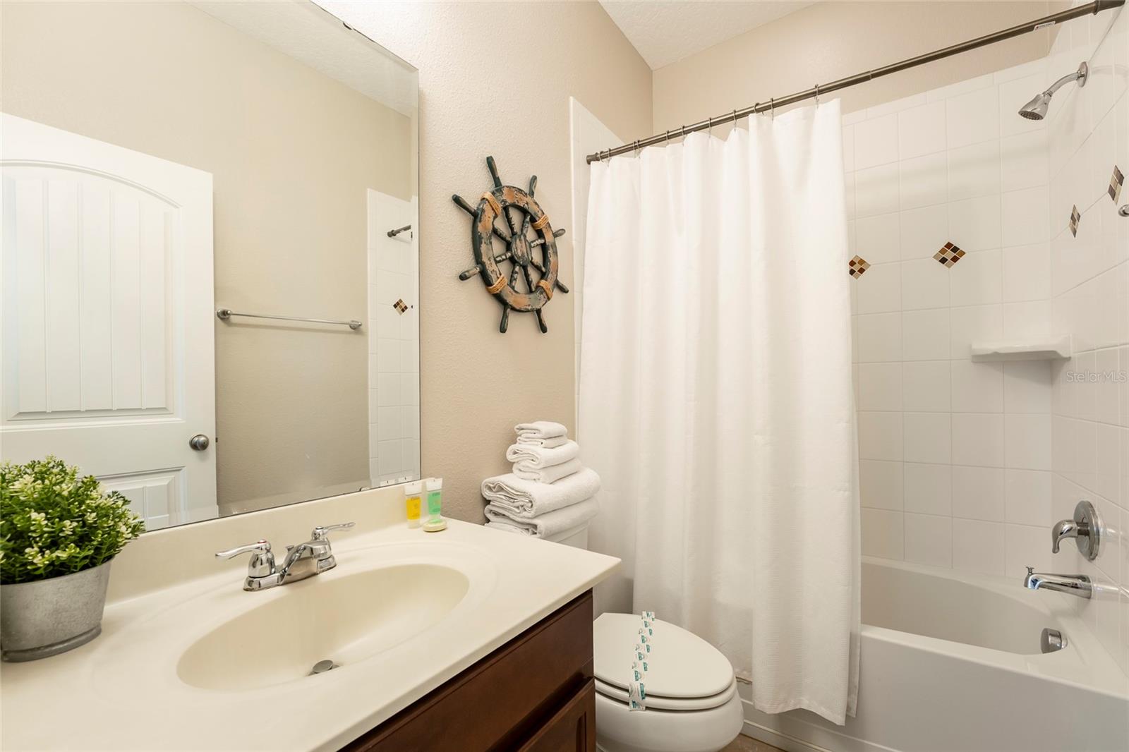 Image 27 of 30 For 5145 Oakbourne Avenue