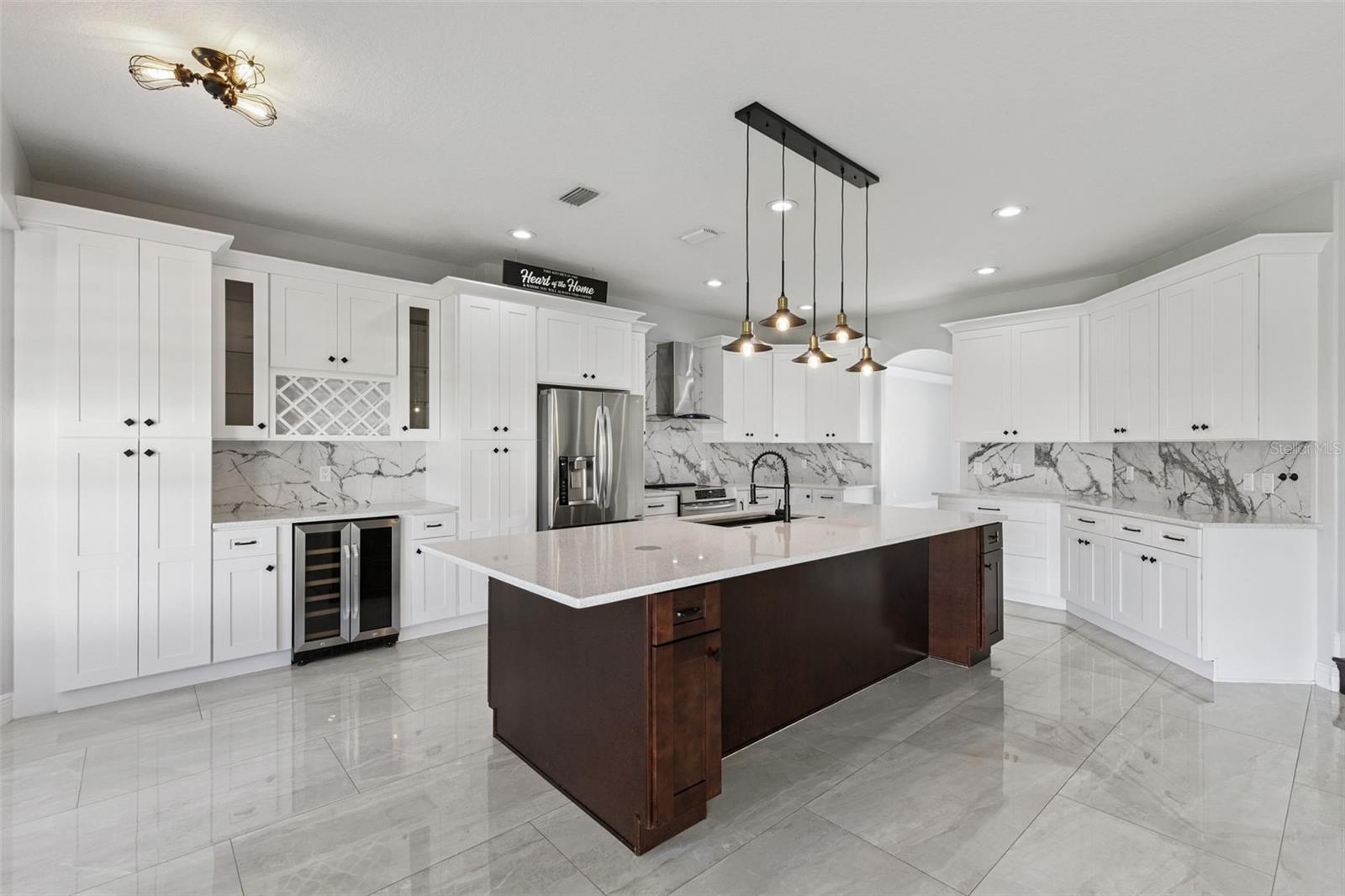 Image 17 of 53 For 272 Porchester Drive