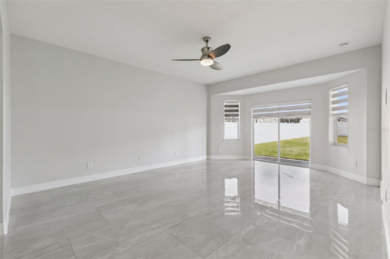 Image 30 of 53 For 272 Porchester Drive