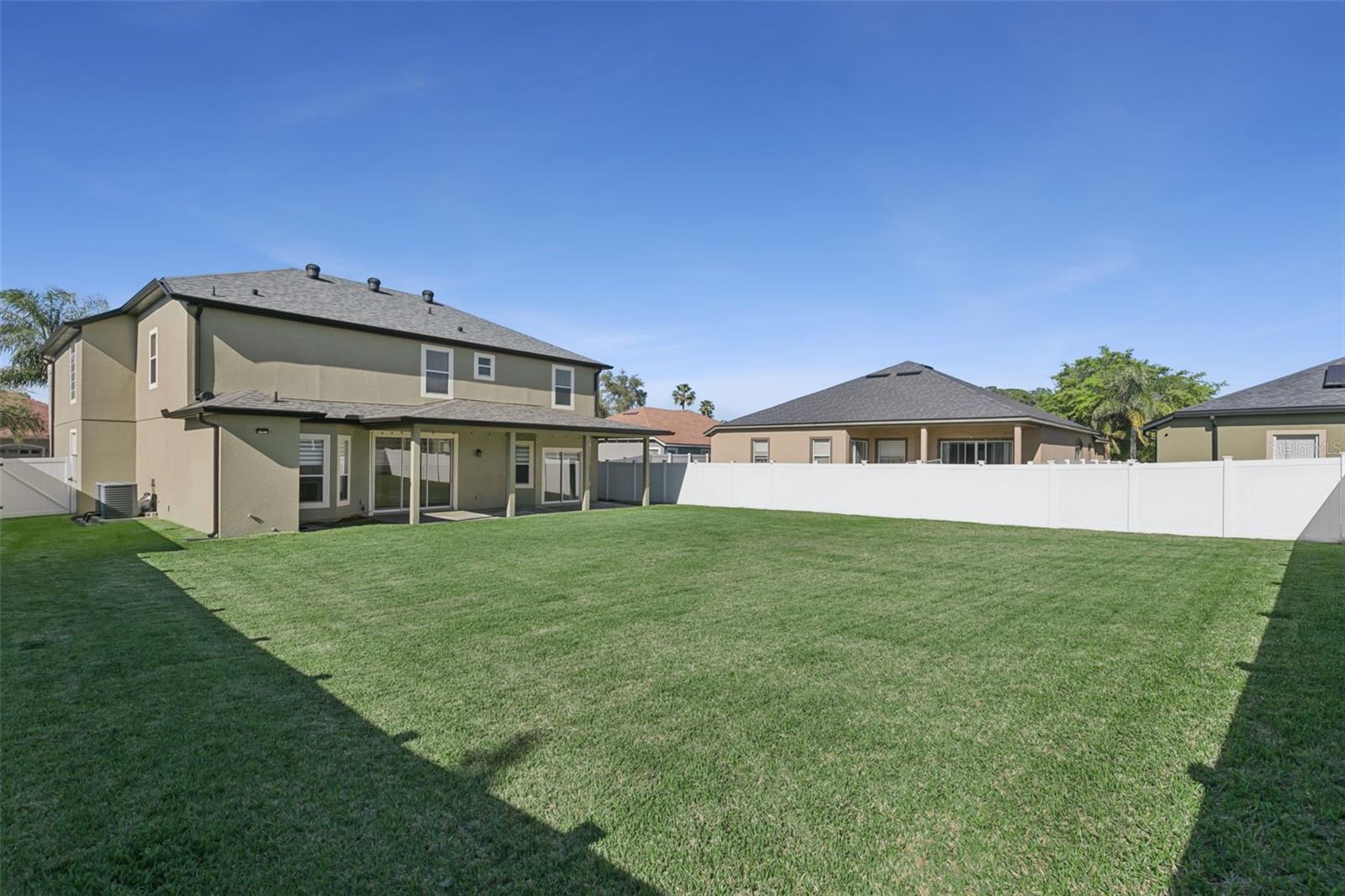 Image 34 of 53 For 272 Porchester Drive