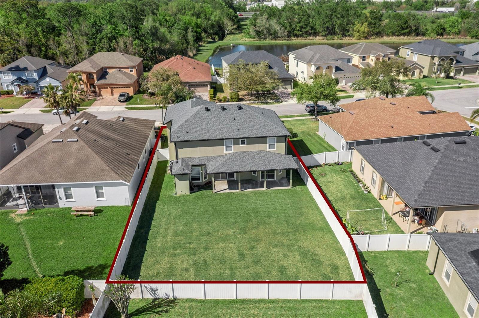 Image 38 of 53 For 272 Porchester Drive