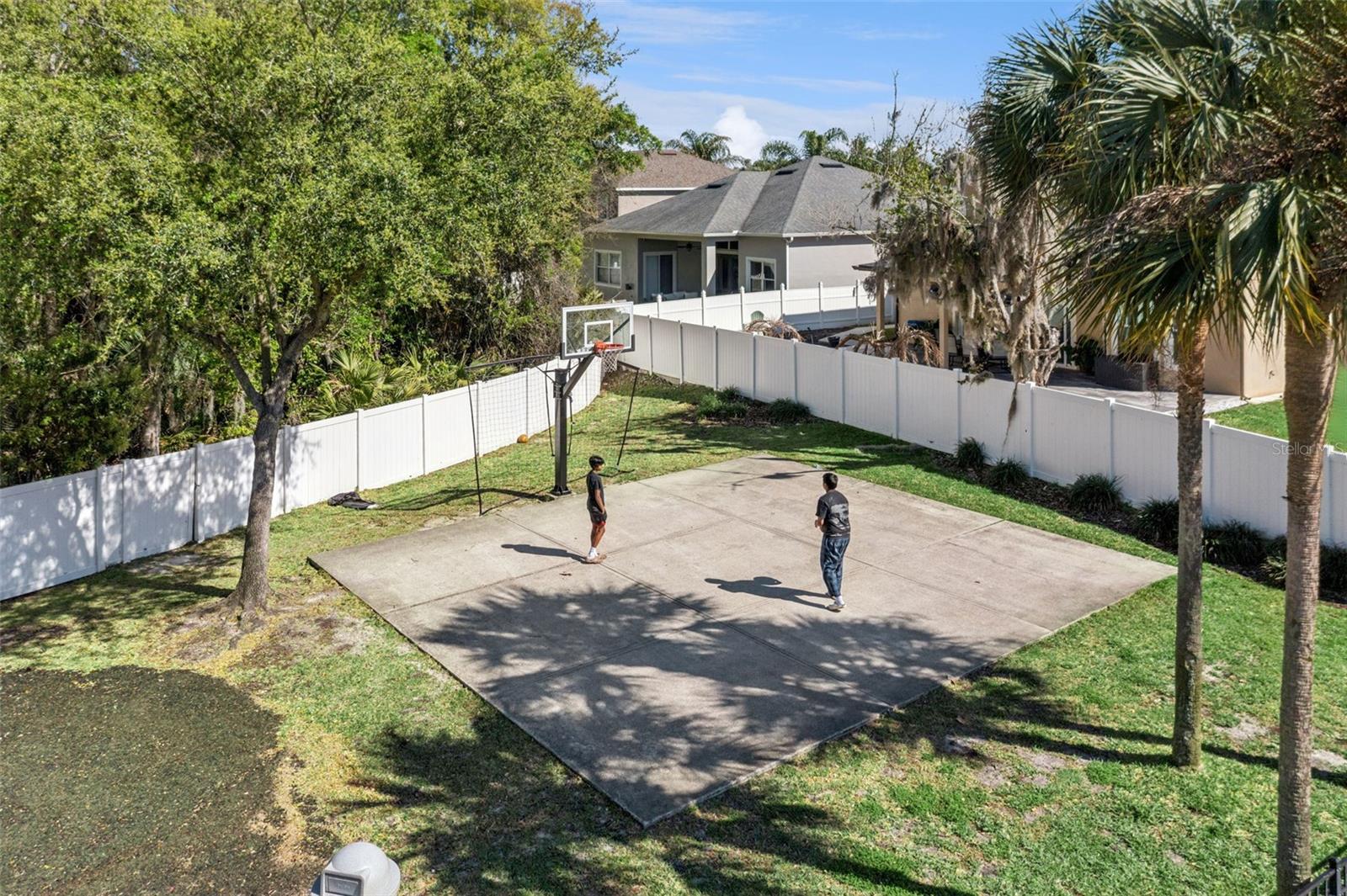 Image 53 of 53 For 272 Porchester Drive