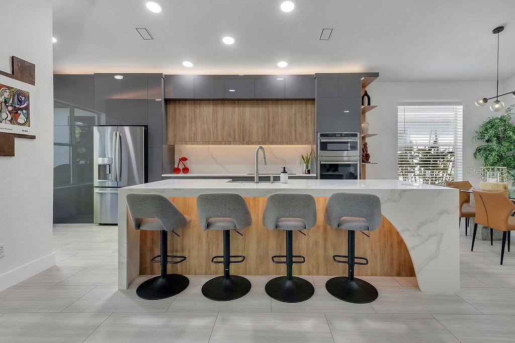 Image 14 of 43 For 7924 Brofield Avenue