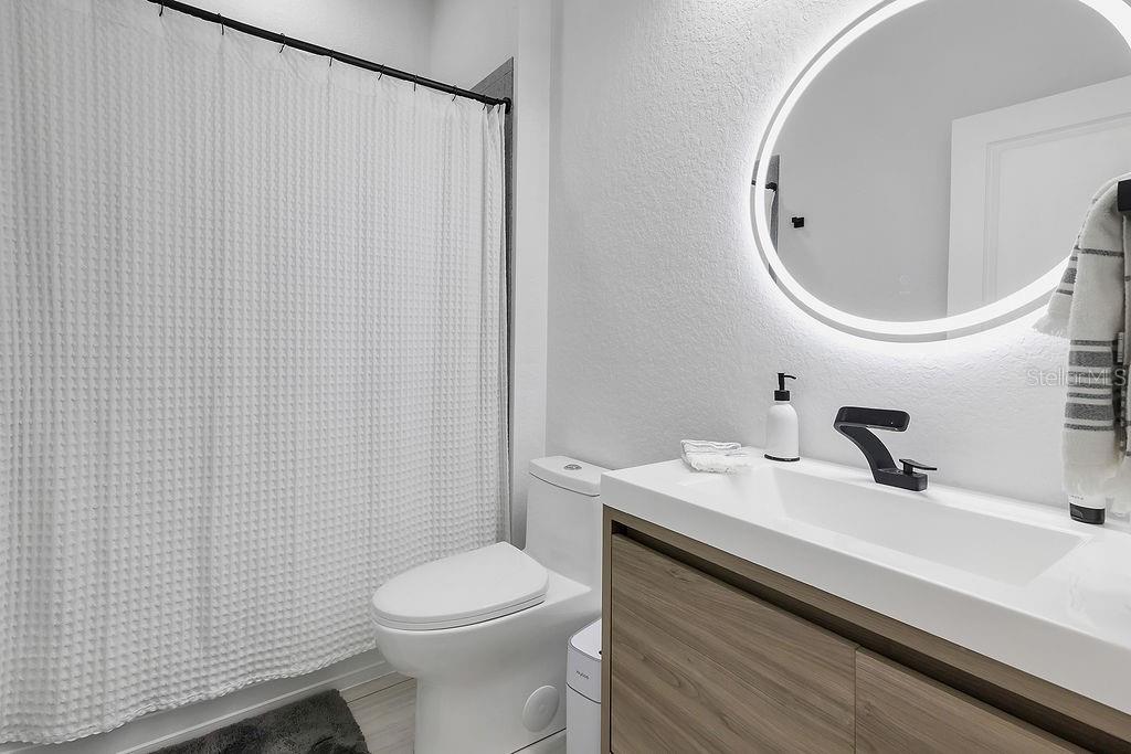 Image 24 of 43 For 7924 Brofield Avenue