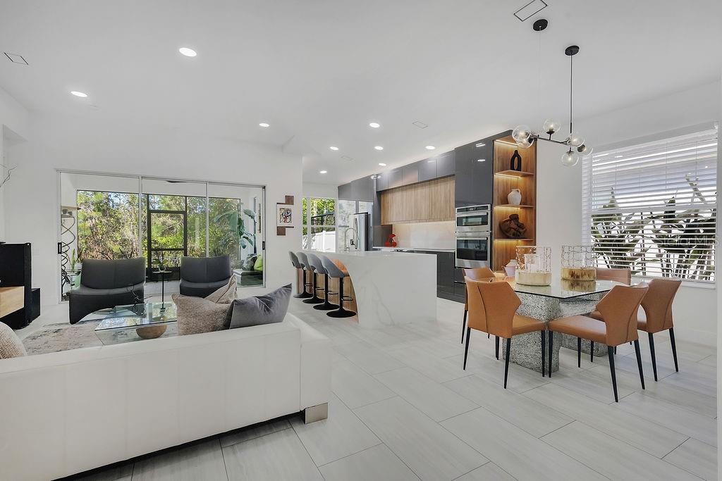 Image 9 of 43 For 7924 Brofield Avenue