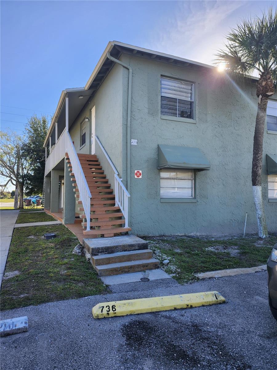 Image 10 of 11 For 736 Michigan Court 4