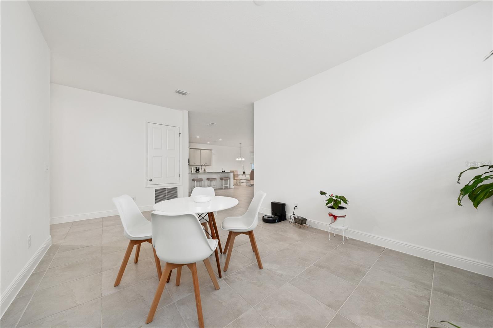 Image 15 of 29 For 1867 Lake Indigo Road