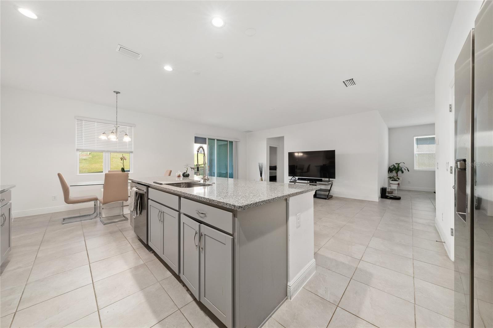 Image 18 of 29 For 1867 Lake Indigo Road