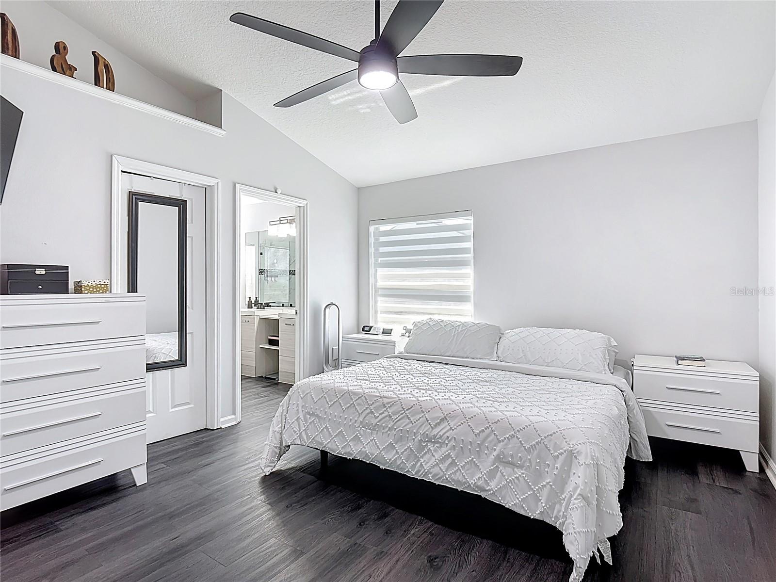 Image 33 of 51 For 3238 Whooping Crane Run