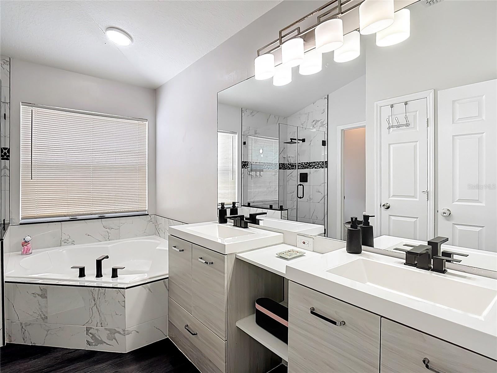 Image 35 of 51 For 3238 Whooping Crane Run