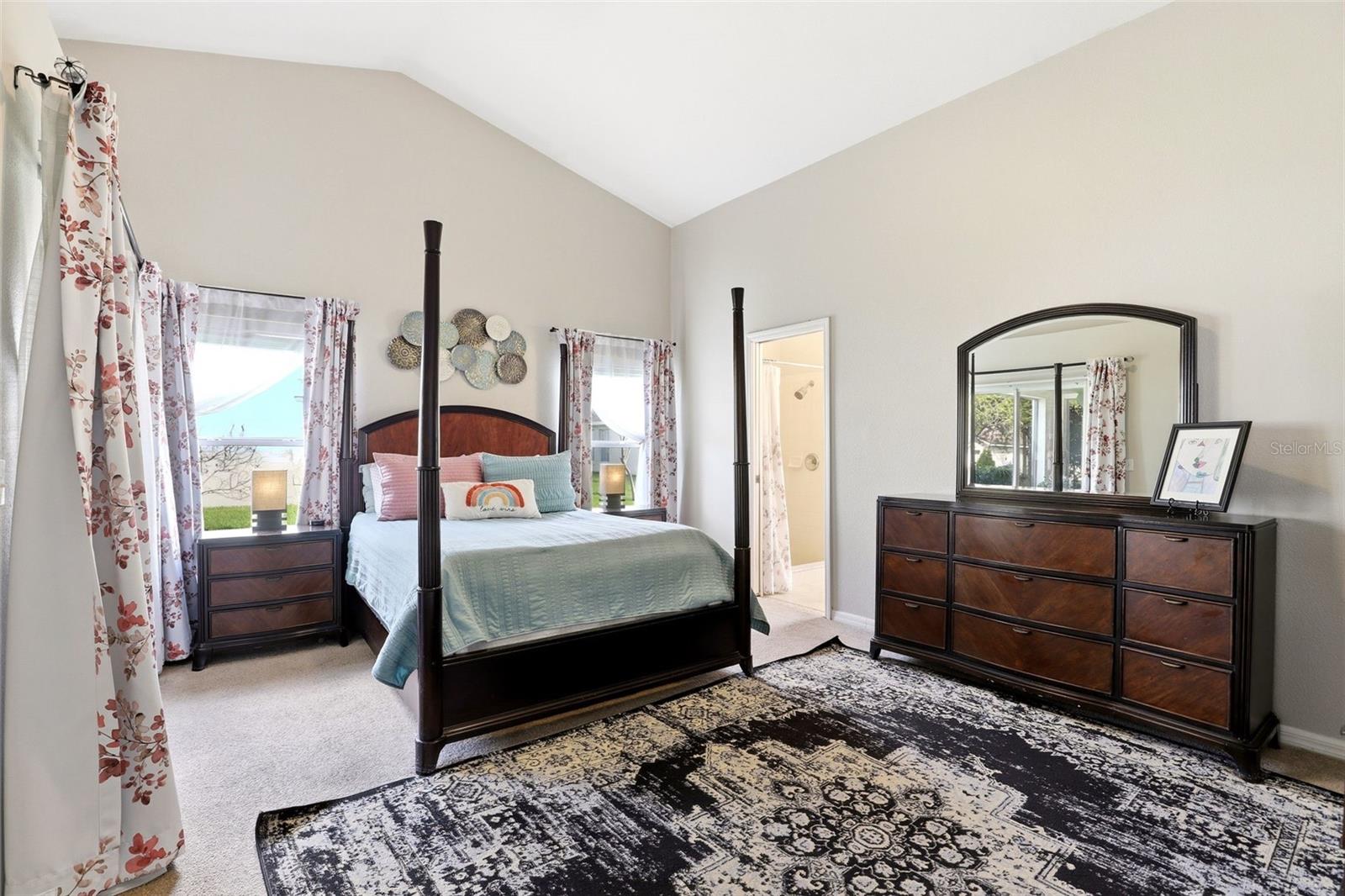 Image 27 of 59 For 2501 Balmoral Dr