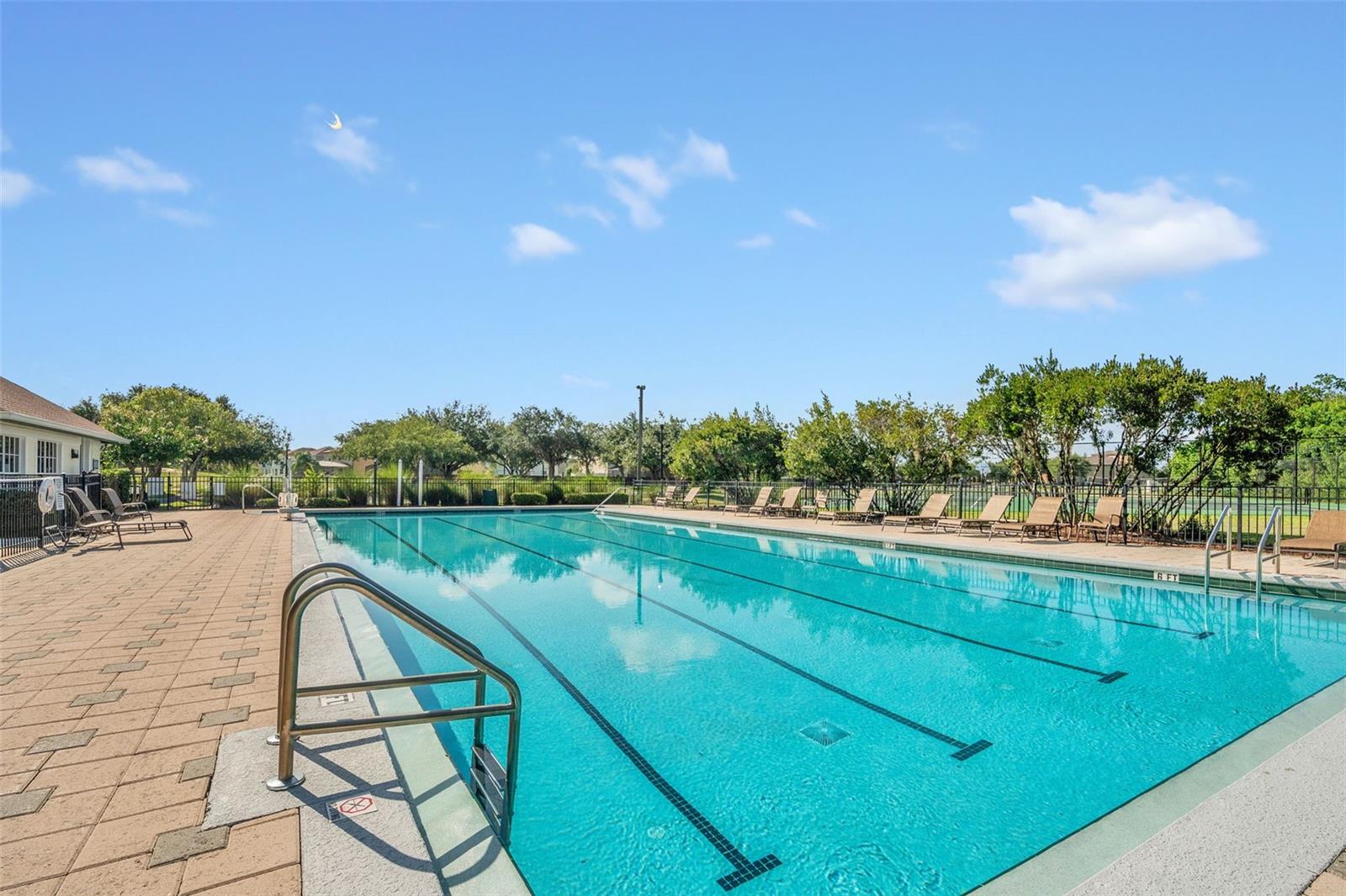 Image 56 of 59 For 2501 Balmoral Dr