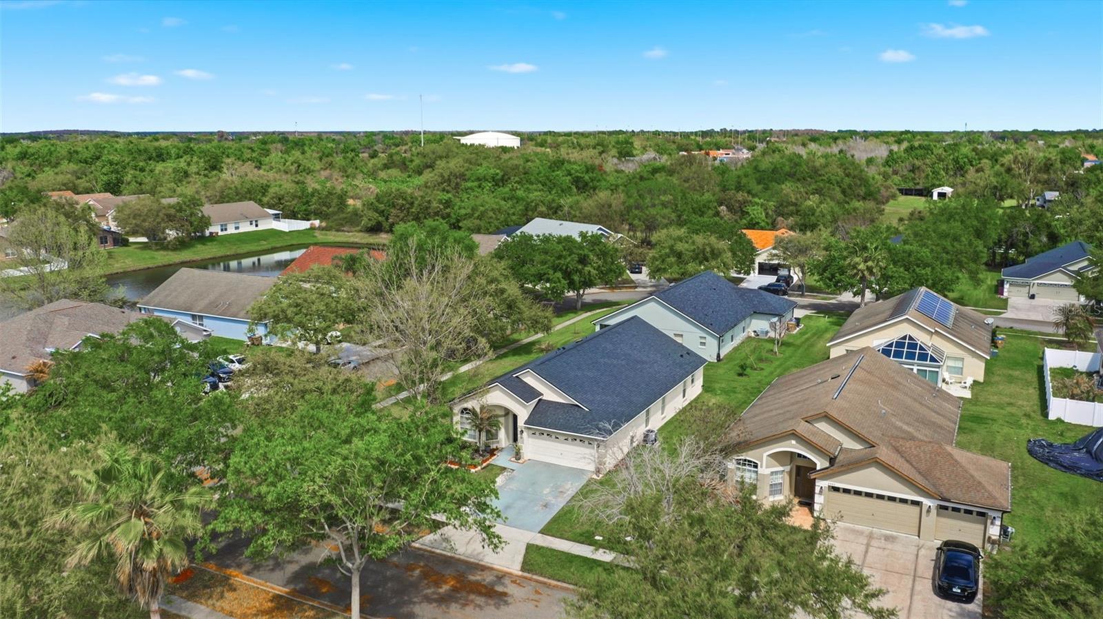 Image 6 of 59 For 2501 Balmoral Dr