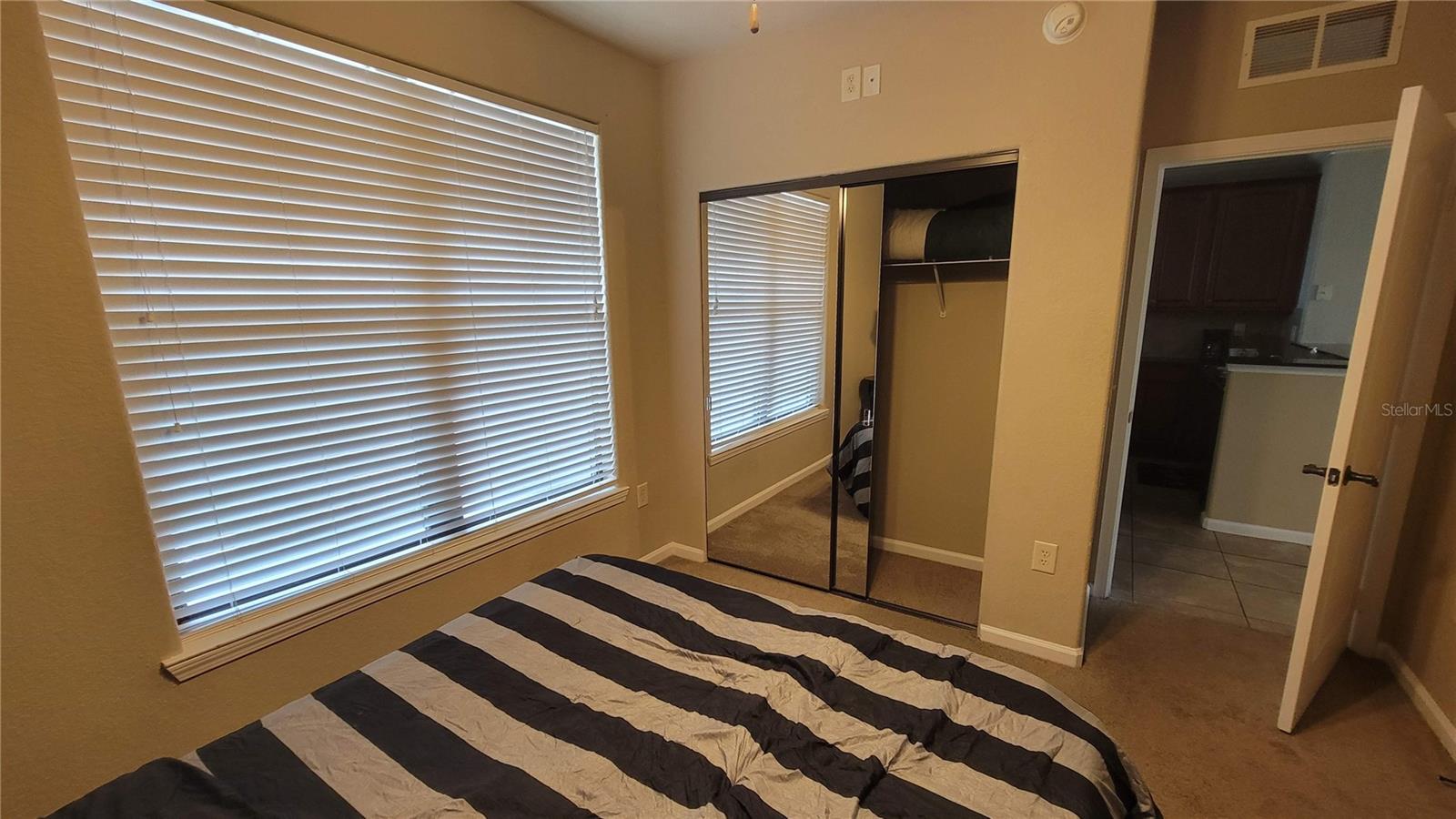 Image 10 of 44 For 914 Charo Parkway 123